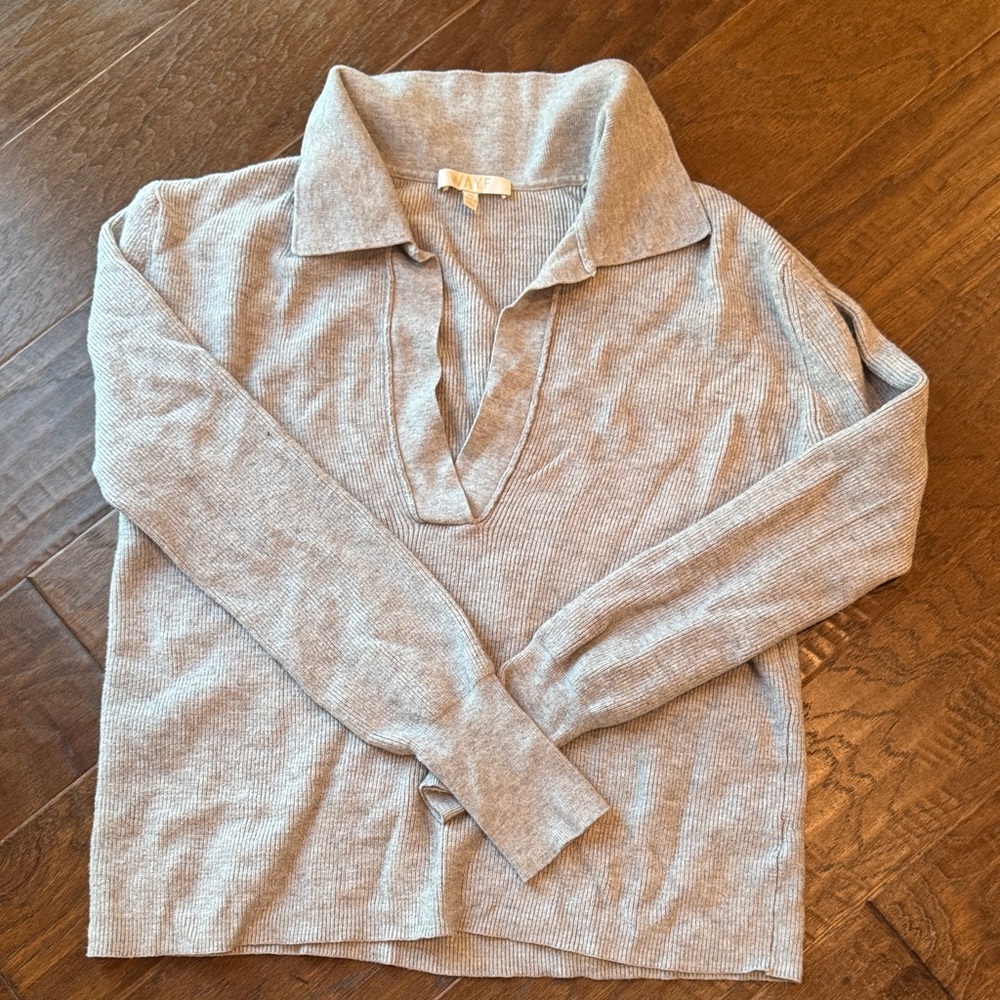 Wayf Light Gray V-Neck Women's Sweater